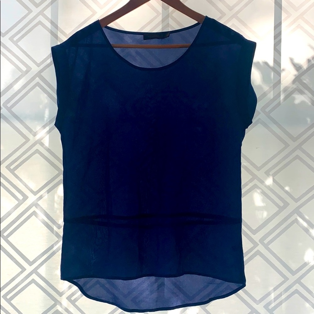 3 for $18 The limited sheer cap sleeved top size s